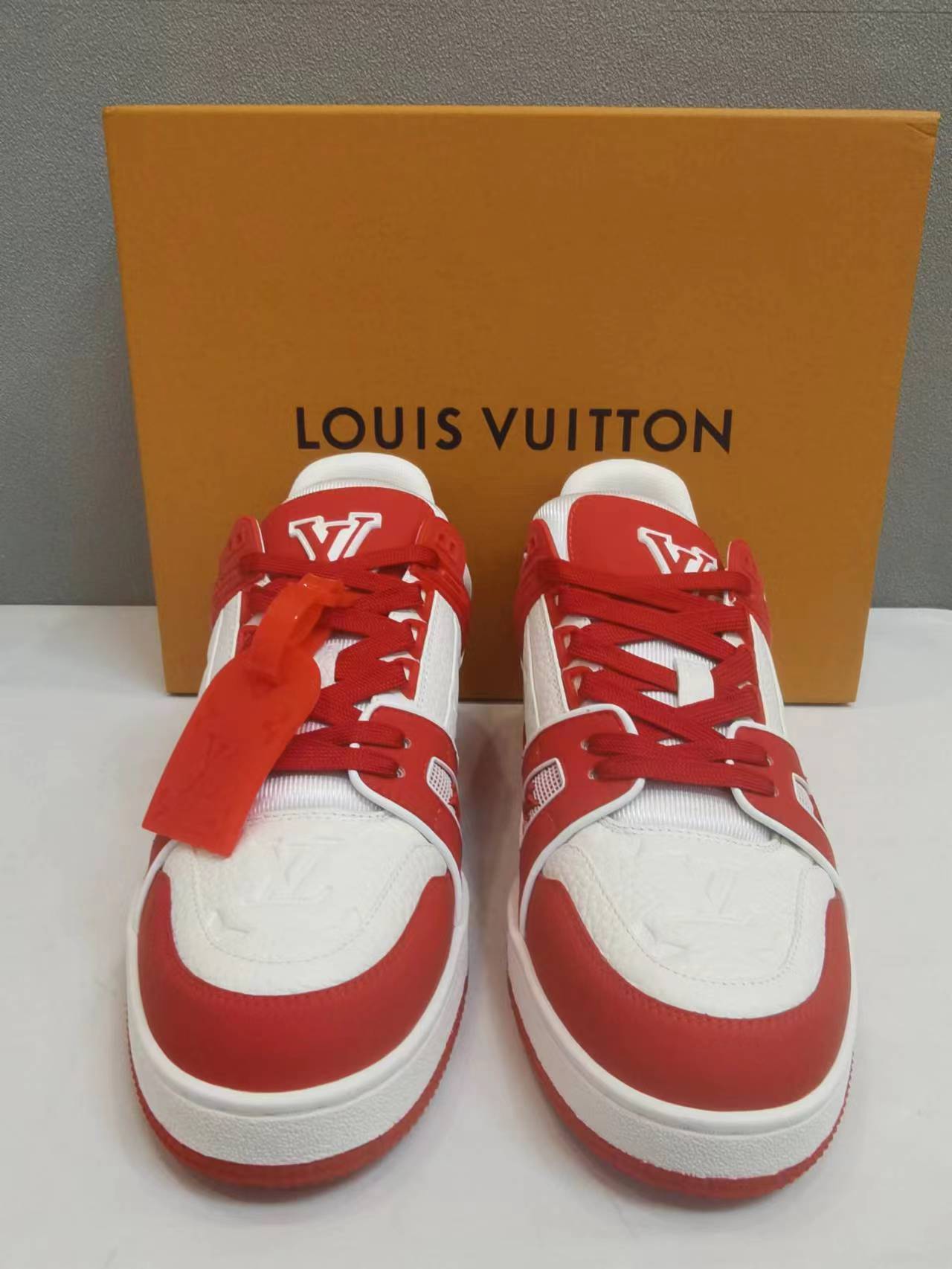 LV